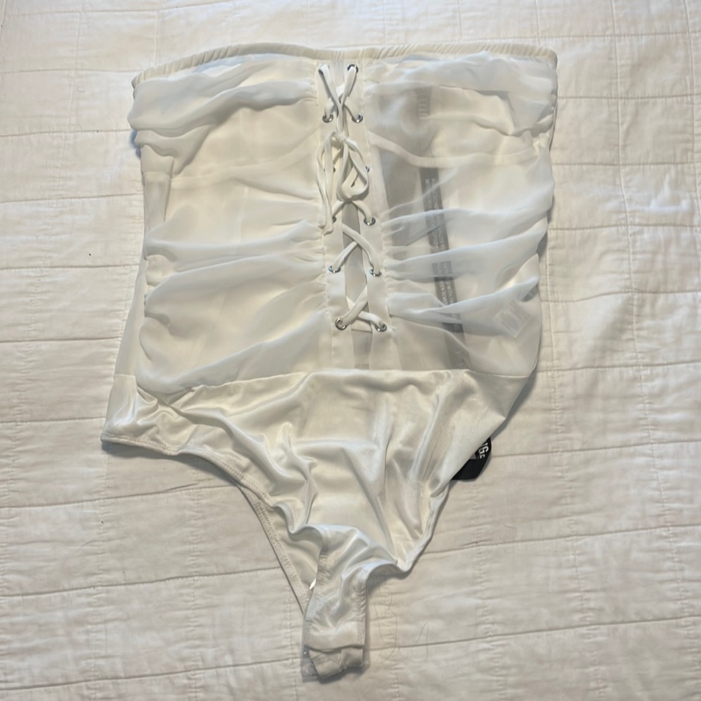 Bodysuit strapless